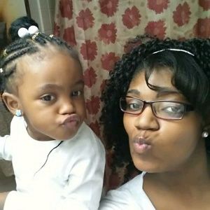 Meet your Posher, Angela